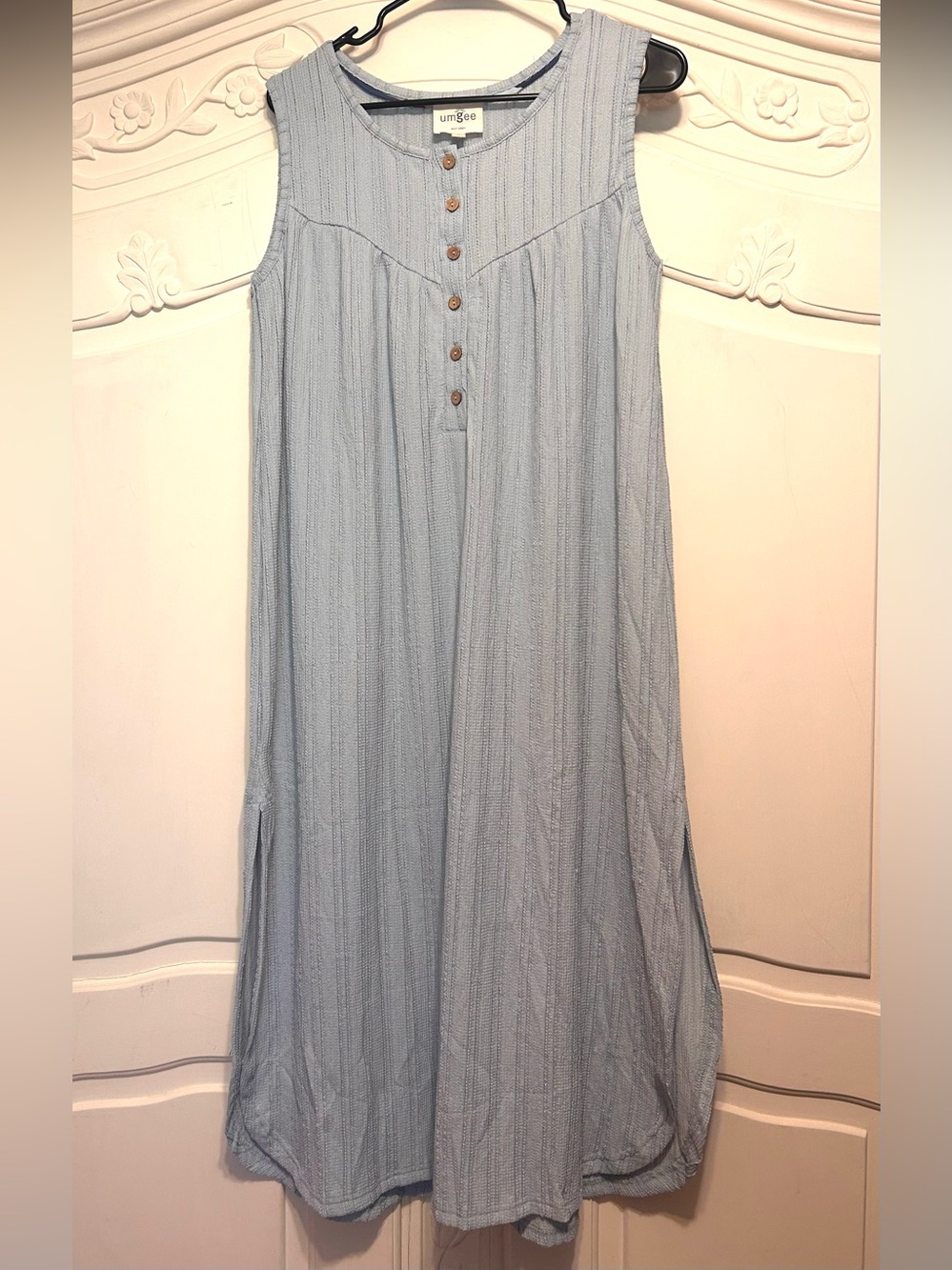 NWOT Umgee Light Blue Sleeveless Button-Front Maxi Dress with Wooden Buttons